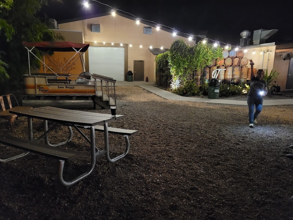 Tuffys Bottle Shop / Lounge / Music Box | night club | 200 Myrtle Ave, Sanford, FL 32771, USA | 3213634647 OR +1 321-363-4647