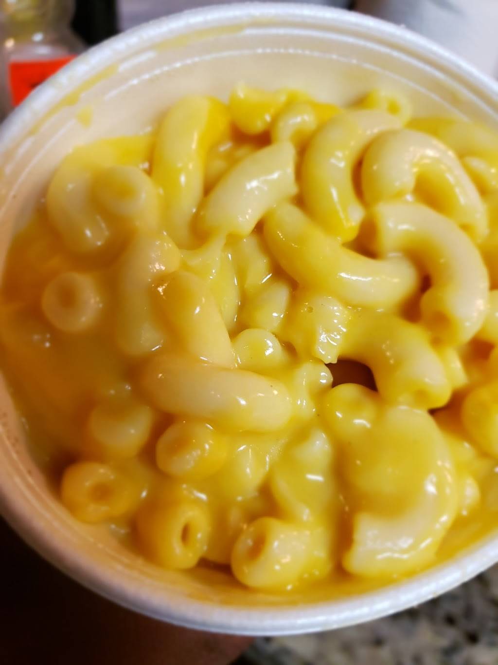 Lisas Chicken | restaurant | 3770 Hemphill St #5260, Fort Worth, TX 76110, USA | 8174209933 OR +1 817-420-9933