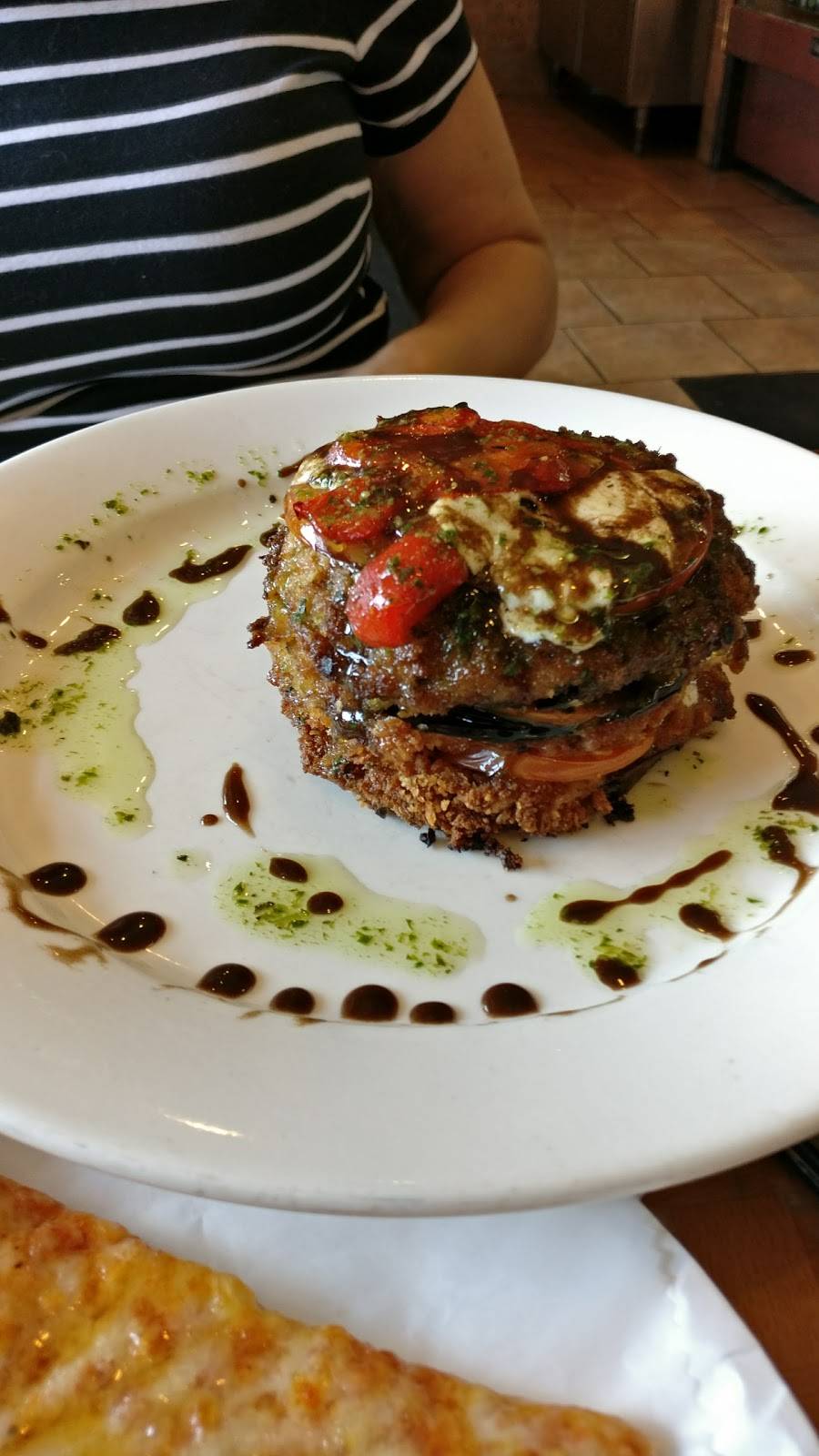 Roccos Pizza | restaurant | 1285 Old Country Rd, Riverhead, NY 11901, USA | 6317274992 OR +1 631-727-4992