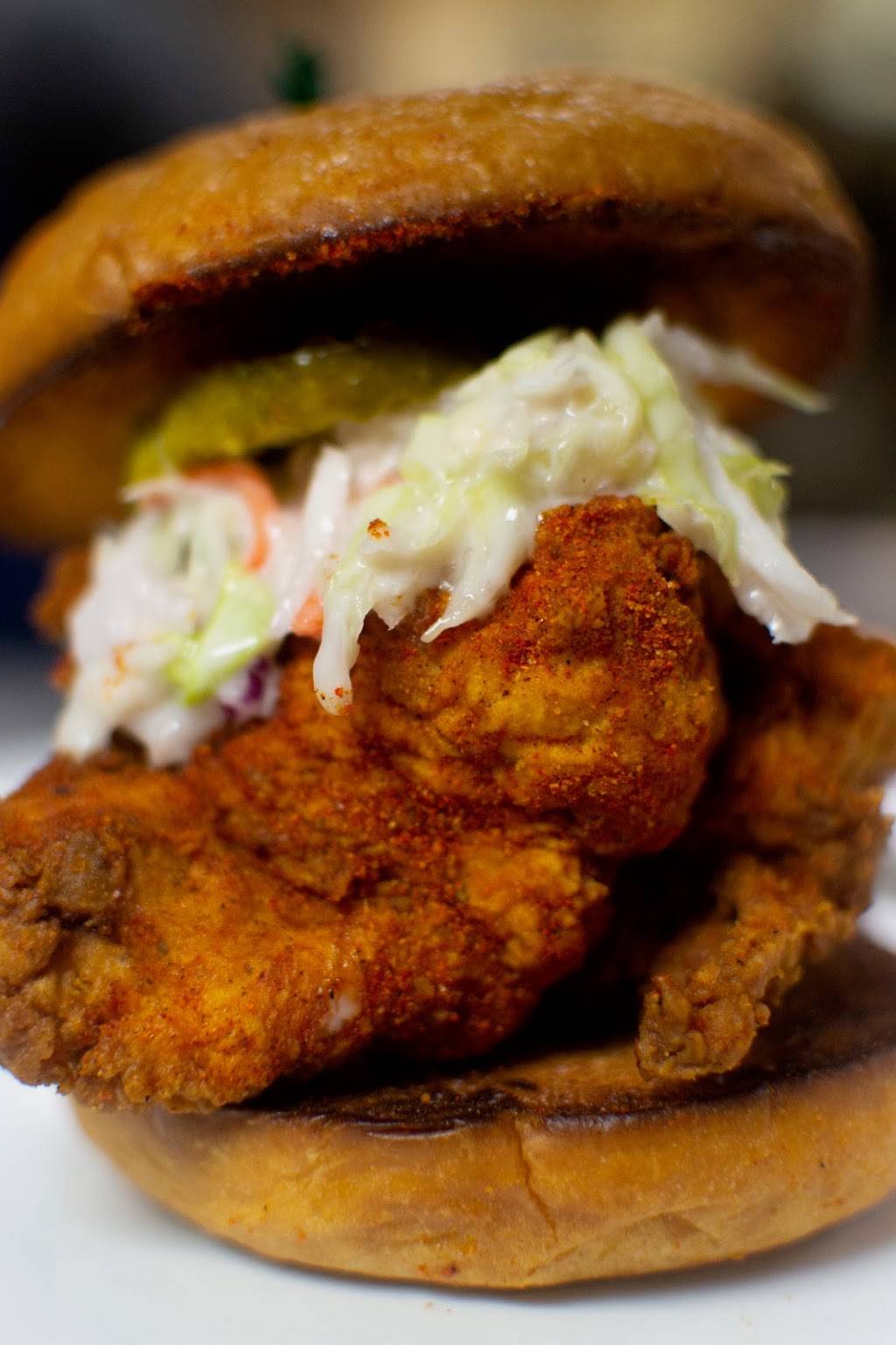 Pbodys - Clarksville Country Club | restaurant | 334 Fairway Dr, Clarksville, TN 37043, USA | 9312414040 OR +1 931-241-4040