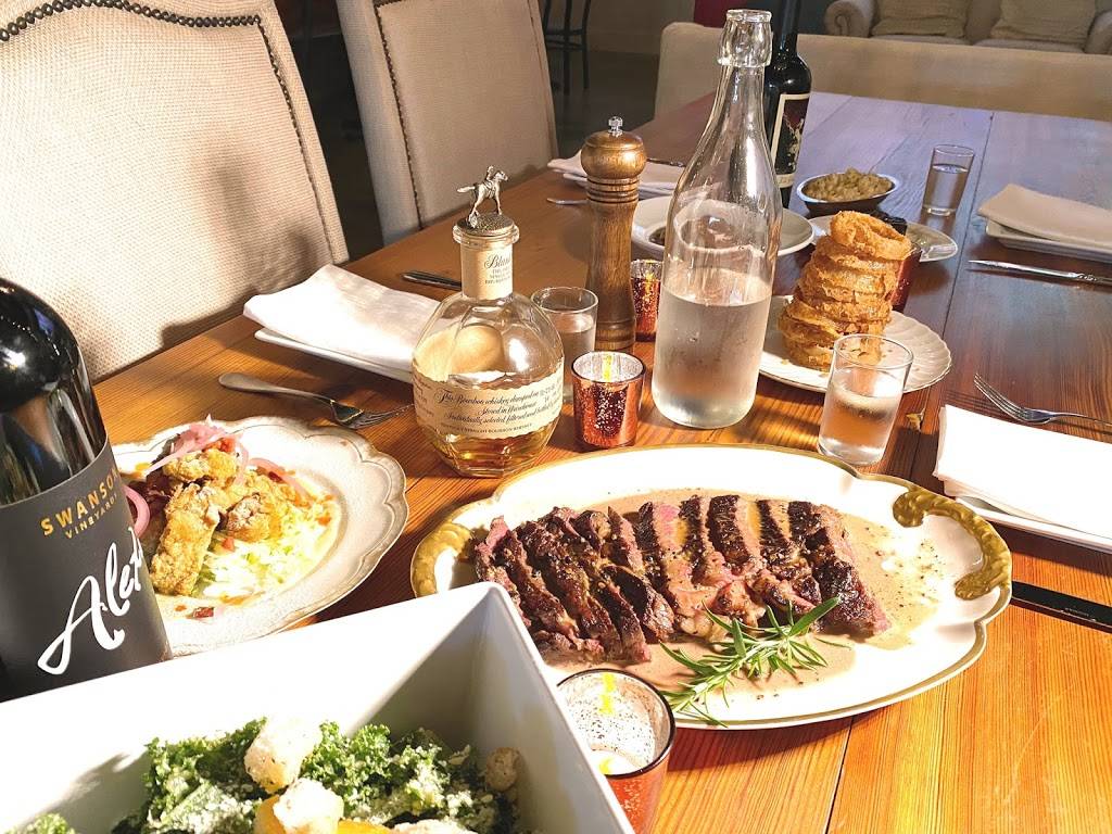 Ye Olde College Inn Steak & Bank Bar | restaurant | 905 Jefferson St, Lafayette, LA 70501, USA | 3375344888 OR +1 337-534-4888