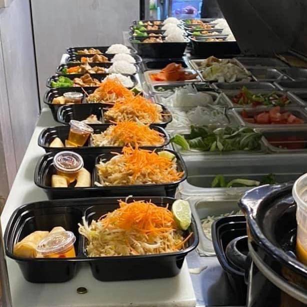 Pinto Thai Evanston | restaurant | 1931 Central St, Evanston, IL 60201, USA | 8473288881 OR +1 847-328-8881