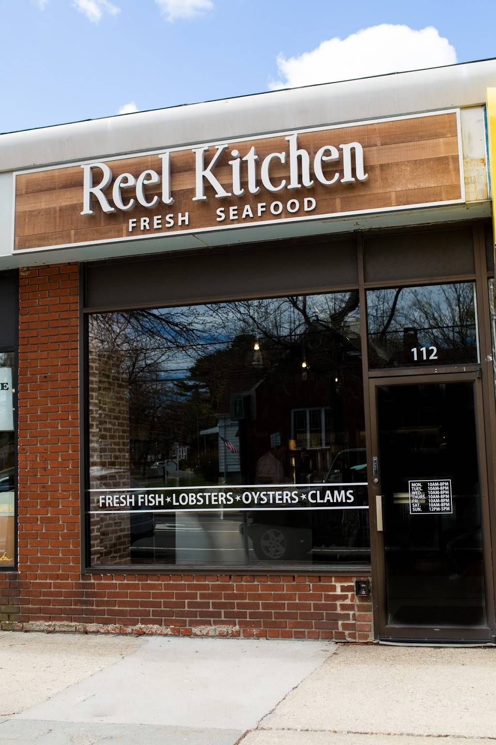 The Reel Kitchen | restaurant | 112 Main St, Kings Park, NY 11754, USA | 6314604175 OR +1 631-460-4175