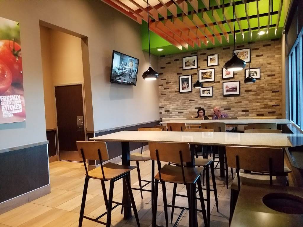 Burger King | restaurant | 2415 Thonotosassa Rd, Plant City, FL 33563, USA | 8137565883 OR +1 813-756-5883