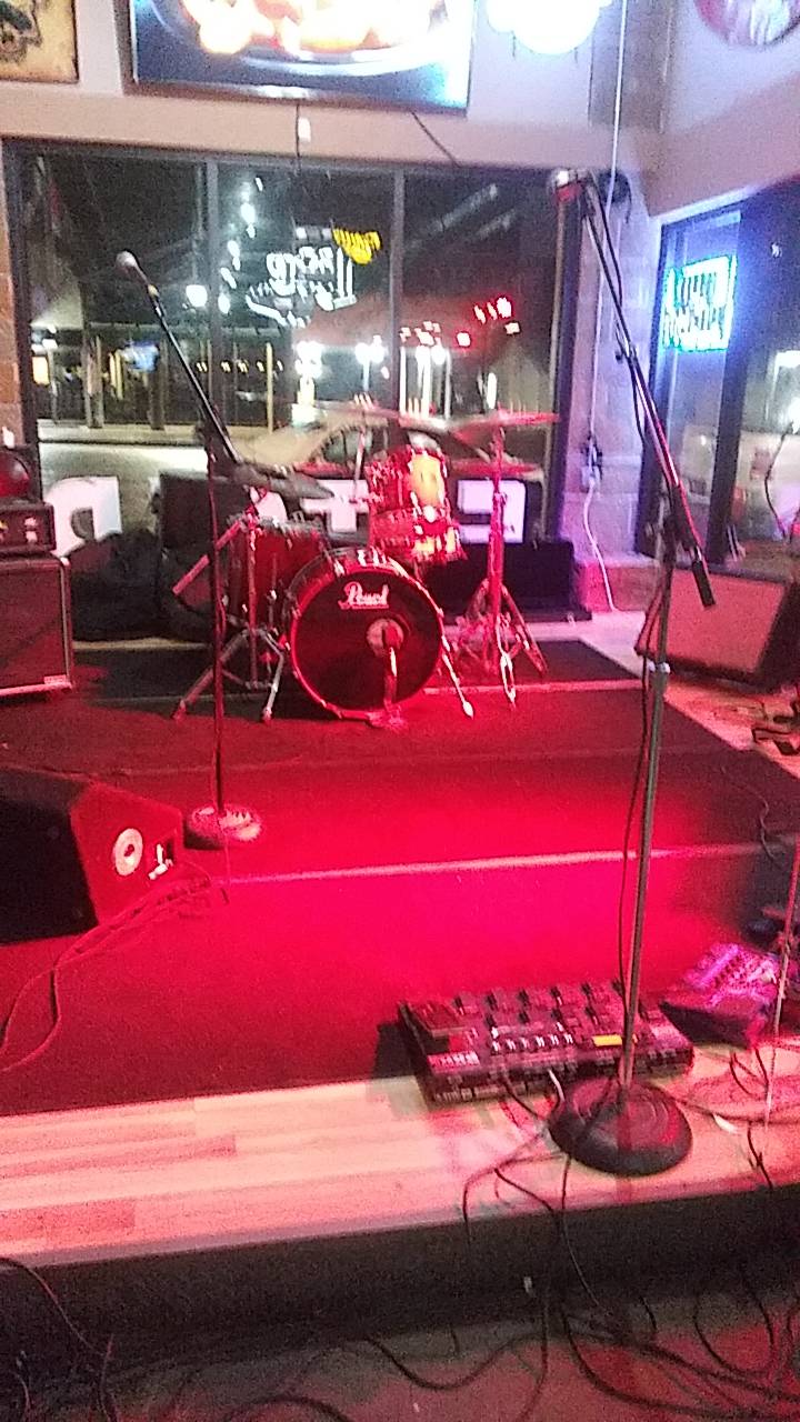 Scrap Yard Eatery and Pub | restaurant | 1107 S Broadway, Oak Grove, MO 64075, USA | 8166251156 OR +1 816-625-1156