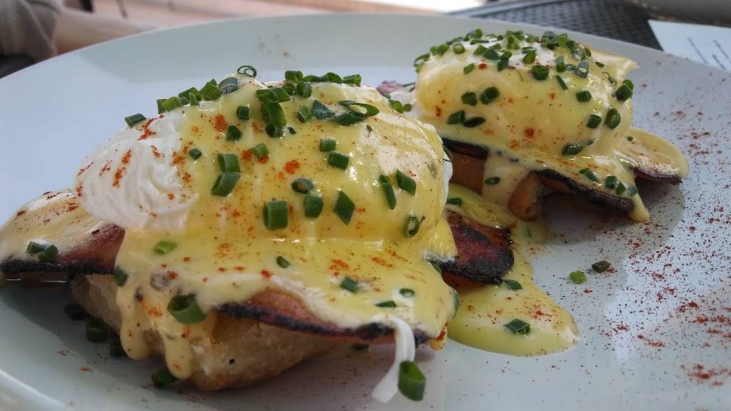 LaRue Elm | restaurant | 403 N Elm St, Greensboro, NC 27401, USA | 3362522253 OR +1 336-252-2253