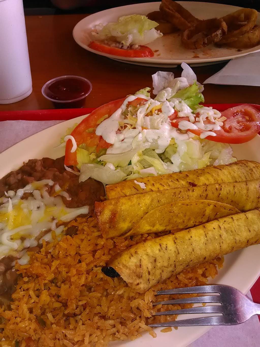 Golden Ox | restaurant | 10060 Mills Ave, Whittier, CA 90604, USA | 5629410918 OR +1 562-941-0918