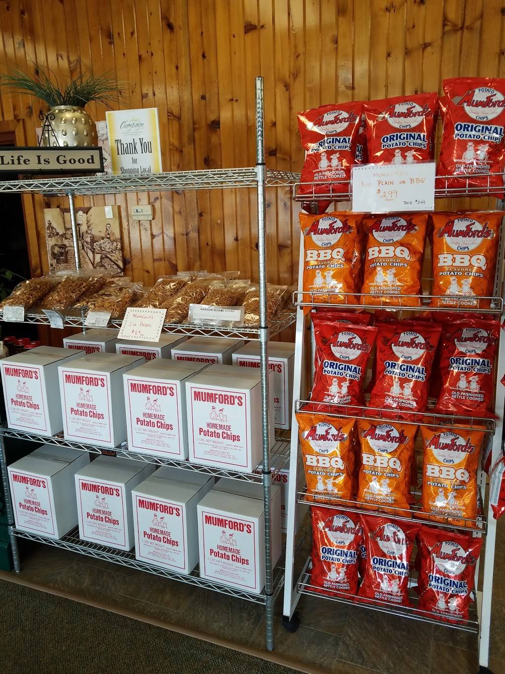 Mumfords Potato Chip & Deli | restaurant | 325 N Main St, Urbana, OH 43078, USA | 9376533491 OR +1 937-653-3491