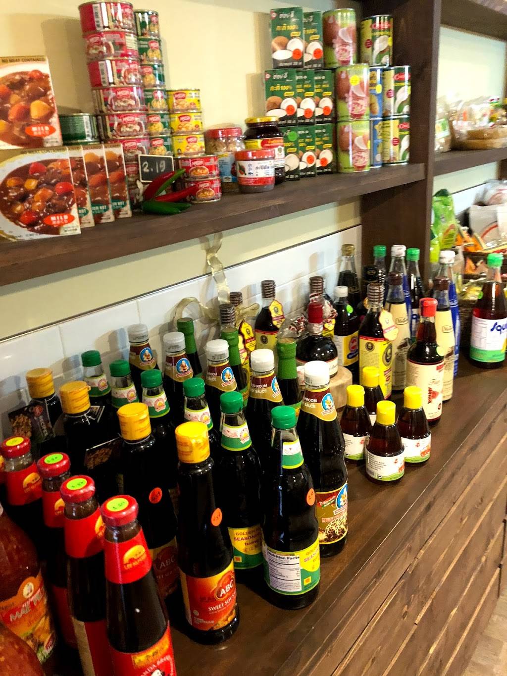 Chabaa Thai Bistro | restaurant | 4343 Main St, Philadelphia, PA 19127, USA | 2154831979 OR +1 215-483-1979