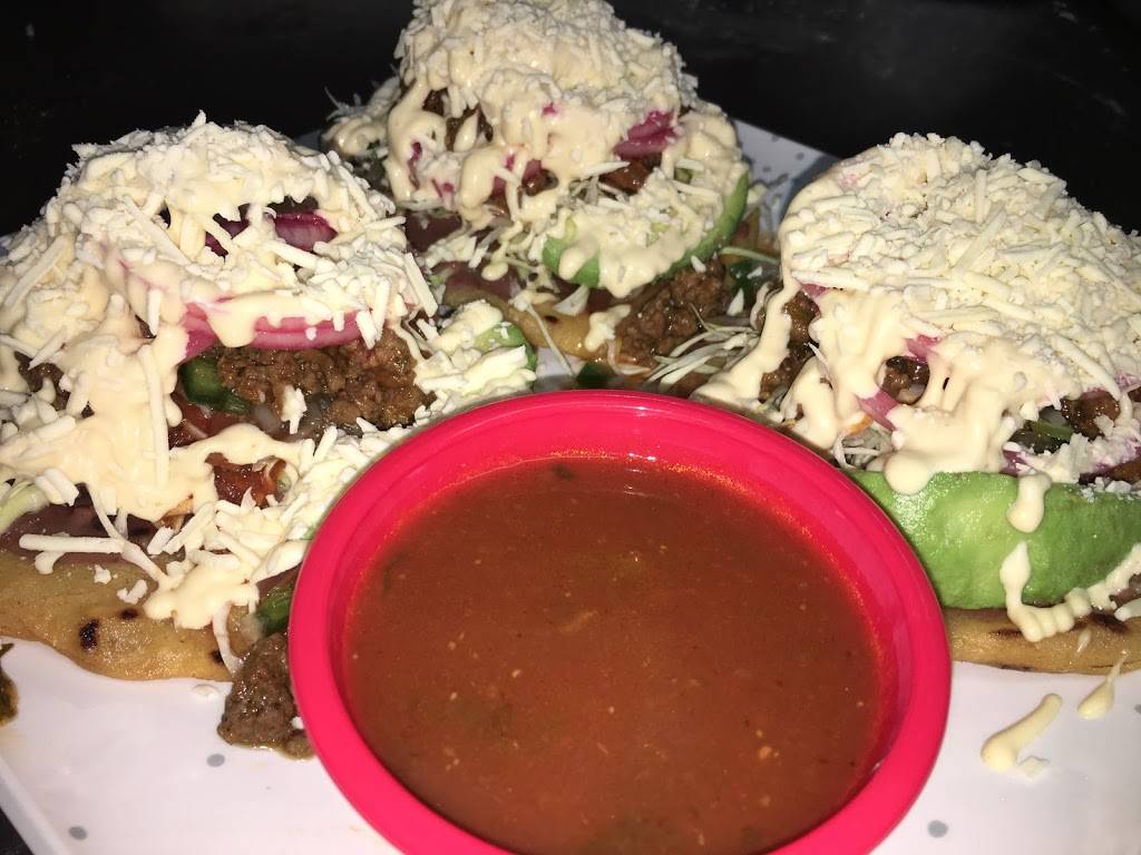 El Sabor Hondureño | restaurant | 2009 Thrasher Ln, Austin, TX 78741, USA | 5126895634 OR +1 512-689-5634