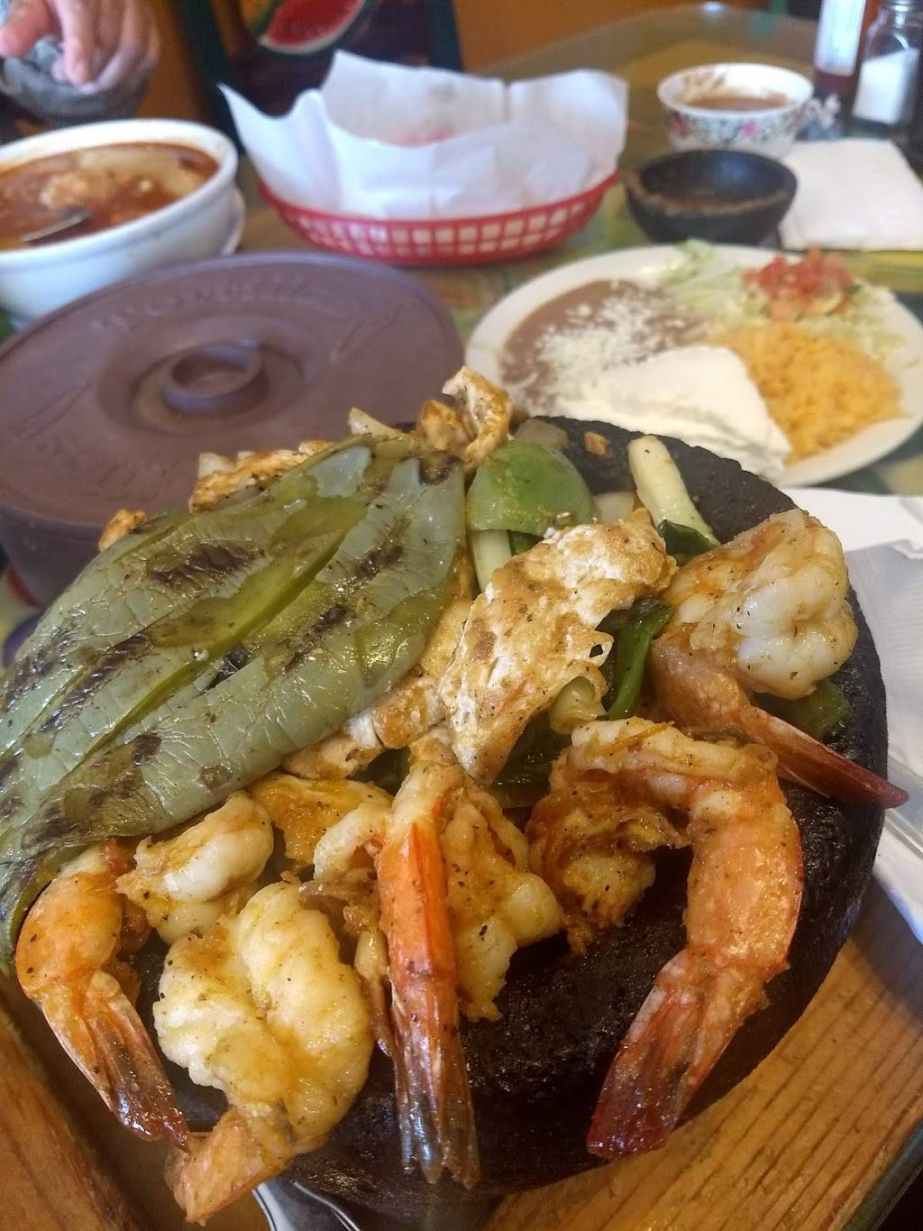 La Fondita | restaurant | 816 Sebastopol Rd, Santa Rosa, CA 95407, USA | 7075260881 OR +1 707-526-0881