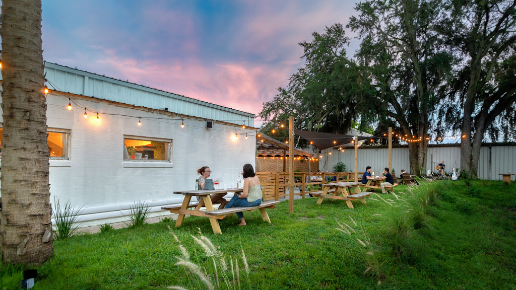 Propagate Social House | cafe | 40 E 5th St, Apopka, FL 32703, USA | 4077032696 OR +1 407-703-2696