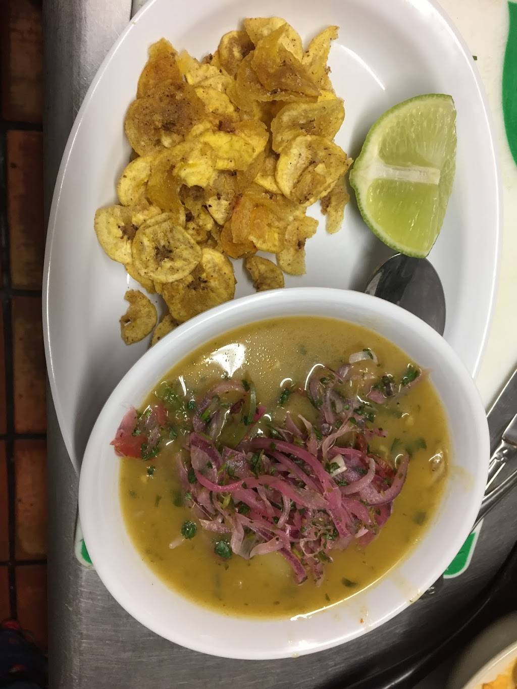 Rancheros Tacos Restaurant & Pupuseria | restaurant | 3209, 1143 San Fernando Rd, San Fernando, CA 91340, USA | 8188381578 OR +1 818-838-1578