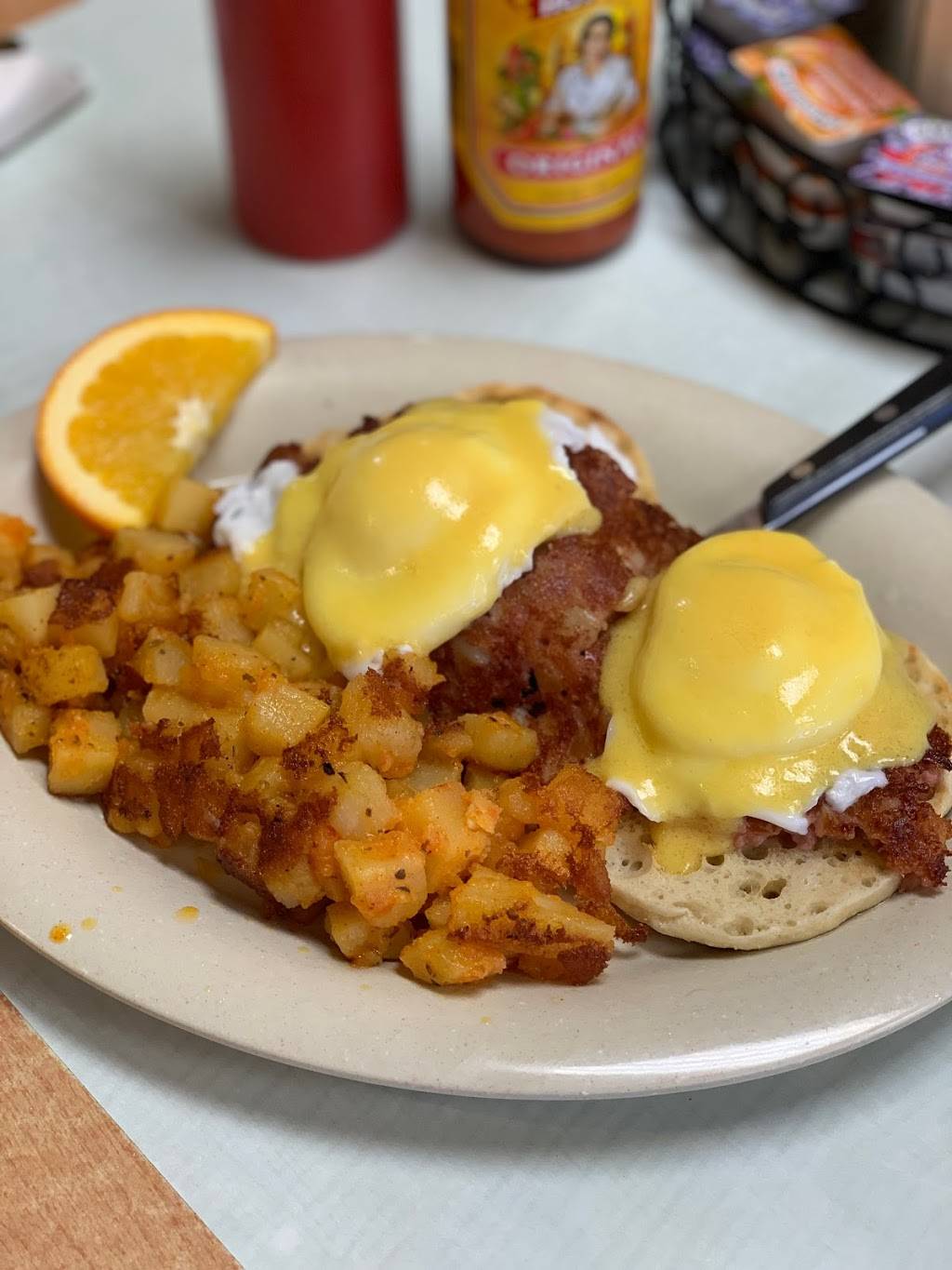 West River Cafe | restaurant | 4400 N Kedzie Ave, Chicago, IL 60625, USA | 7738662133 OR +1 773-866-2133