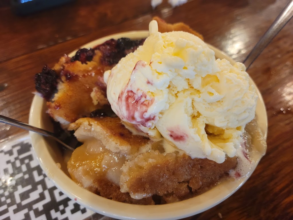 Salt Lick Cellars | restaurant | 18300 Farm to Market Rd 1826 UNIT C, Driftwood, TX 78619, USA | 5128294013 OR +1 512-829-4013