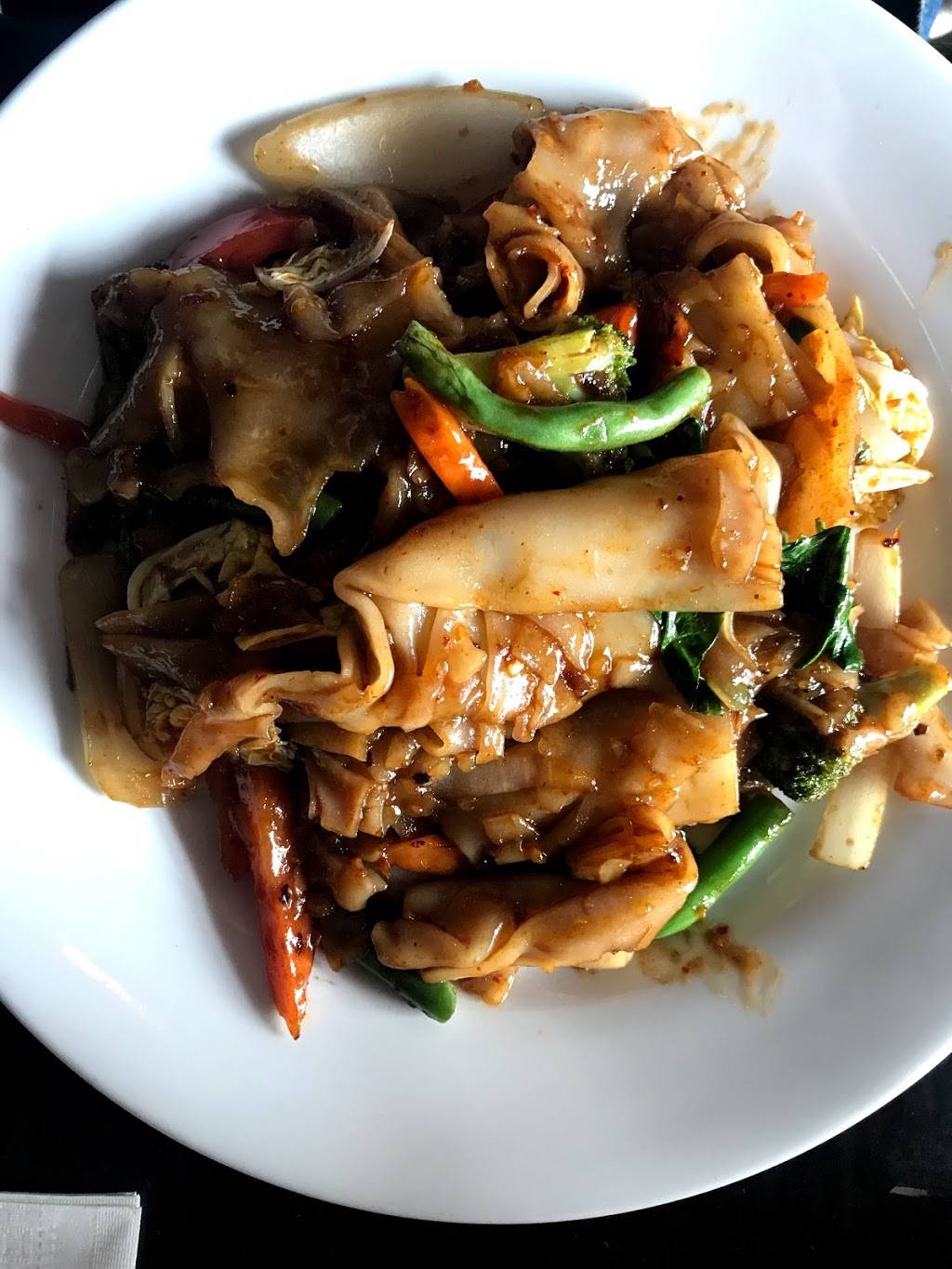 Hi Noodle Thai | restaurant | 333 Graham Ave, Brooklyn, NY 11211, USA | 7183888445 OR +1 718-388-8445