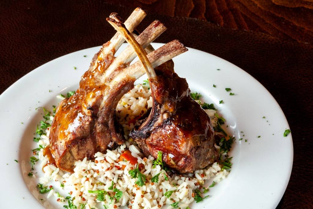 Savourys | restaurant | 5034 CA-140, Mariposa, CA 95338, USA | 2099667677 OR +1 209-966-7677