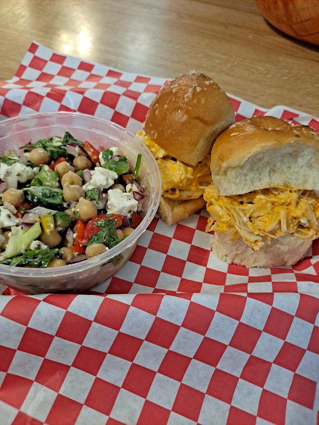 The Front Porch | restaurant | 215 Church St, Spencer, WV 25276, USA | 3045192147 OR +1 304-519-2147