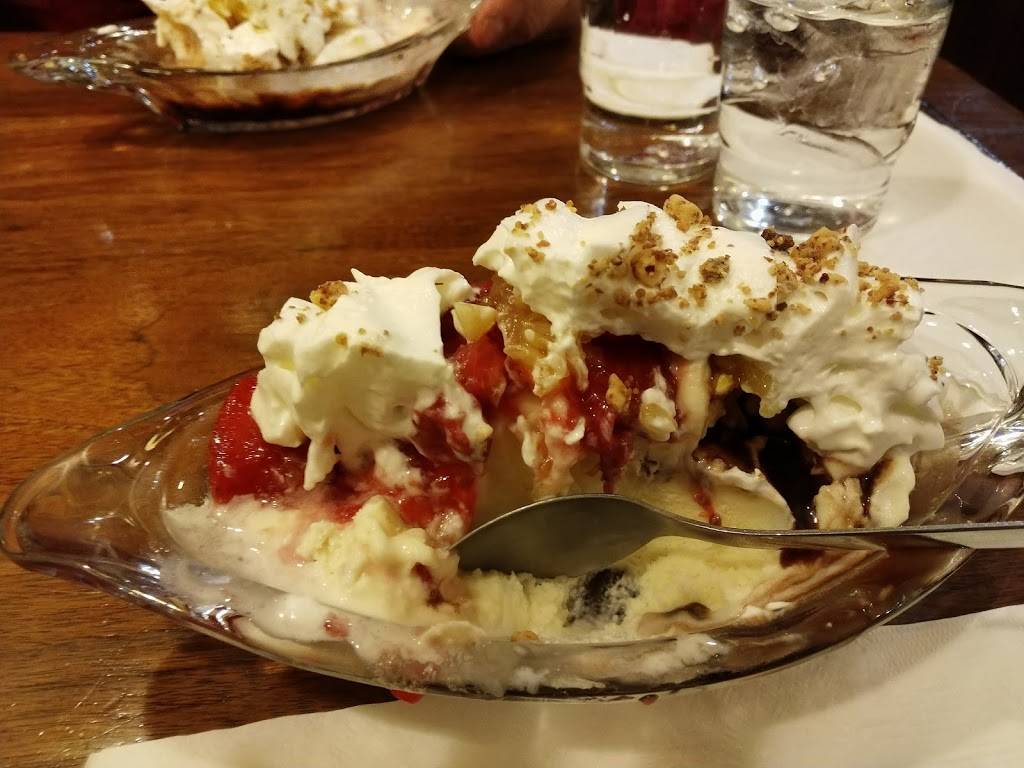 Beerntsens Confectionary Inc | restaurant | 108 N 8th St, Manitowoc, WI 54220, USA | 9206849616 OR +1 920-684-9616