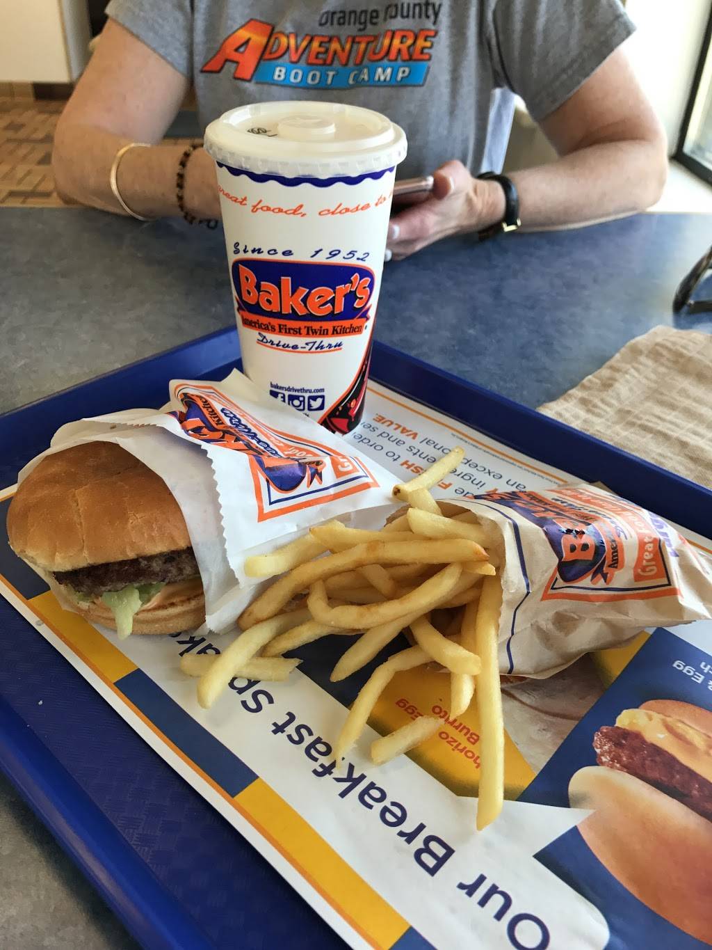 Bakers Drive-Thru | restaurant | 3522 Adams St, Riverside, CA 92504, USA | 9098845233 OR +1 909-884-5233