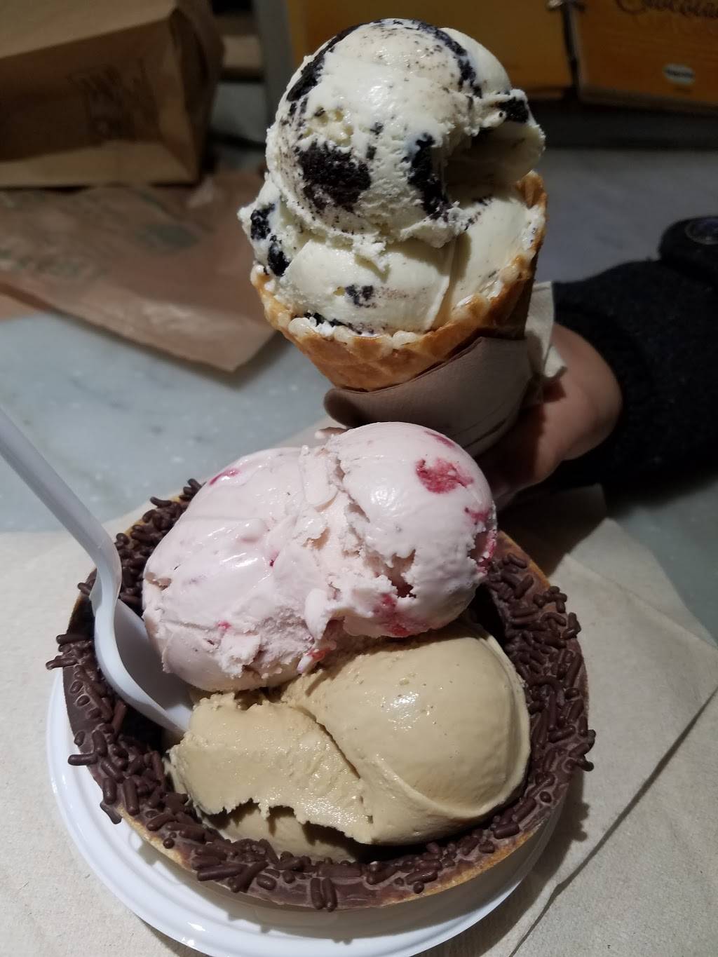 Haagen-Dazs | restaurant | 573 Grand Concourse, Bronx, NY 10451, USA | 6464637997 OR +1 646-463-7997