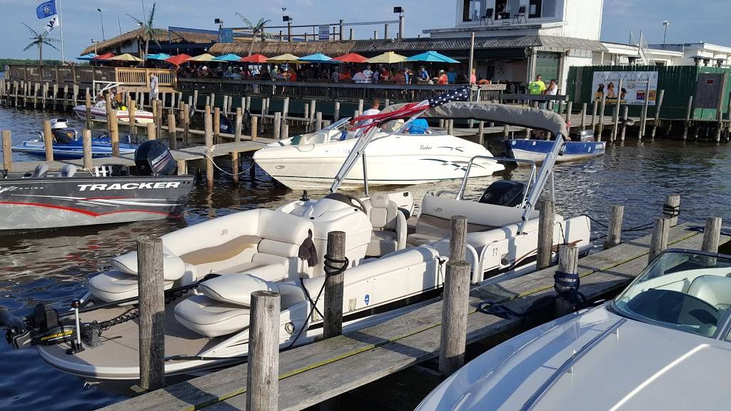 Blarney Island | restaurant | 27843 W Grass Lake Rd, Antioch, IL 60002, USA | 8473953804 OR +1 847-395-3804