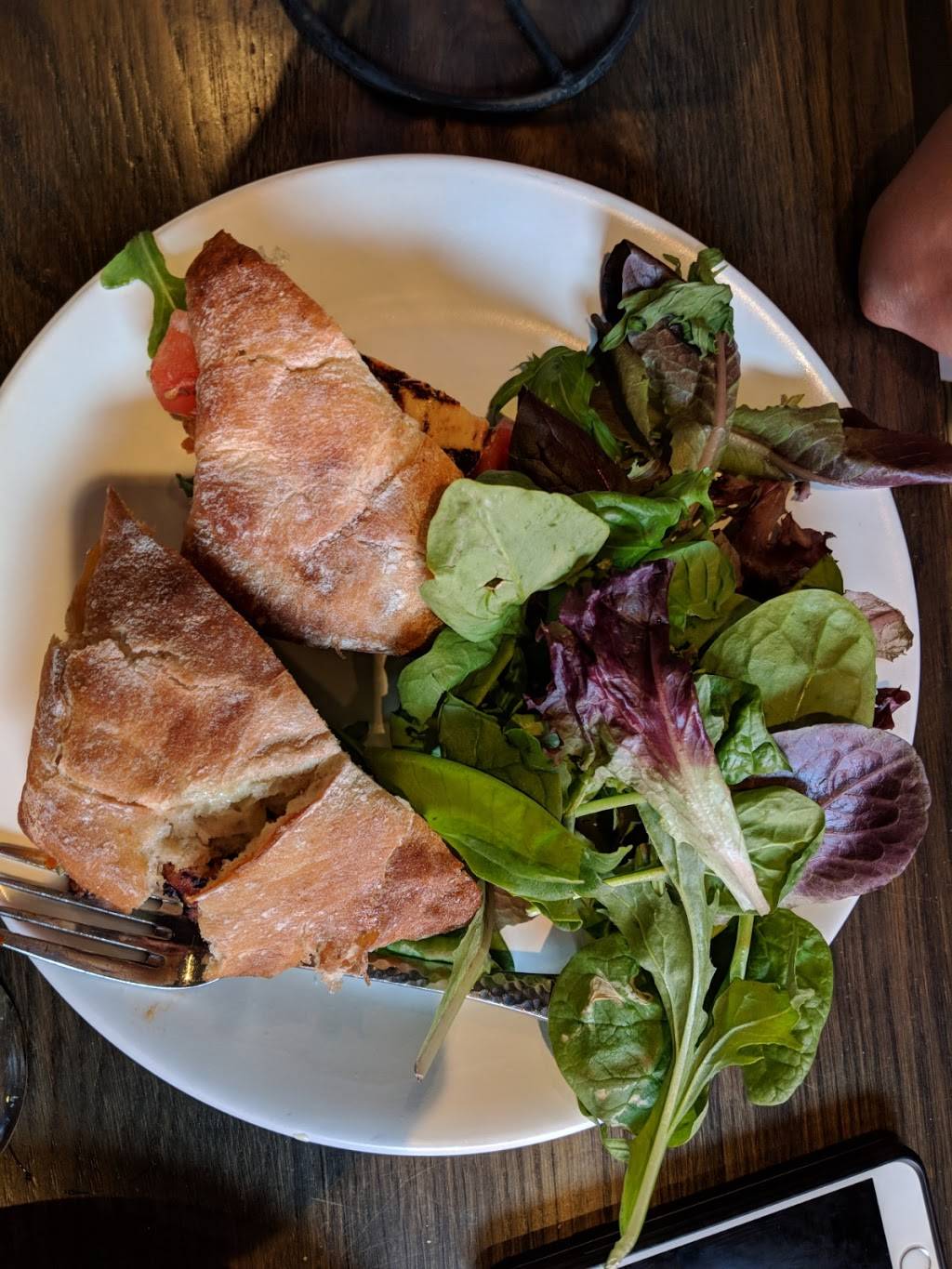 Not Your Average Joes | restaurant | 1845 Fountain Dr, Reston, VA 20190, USA | 5712348200 OR +1 571-234-8200