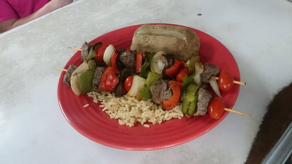 Miss Batavia | restaurant | 566 E Main St, Batavia, NY 14020, USA | 5853439786 OR +1 585-343-9786