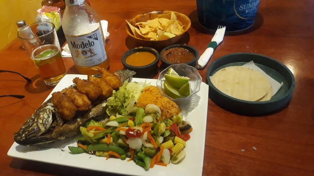 TACO GIRO | restaurant | 2750 W Valencia Rd, Tucson, AZ 85746, USA | 5205783434 OR +1 520-578-3434