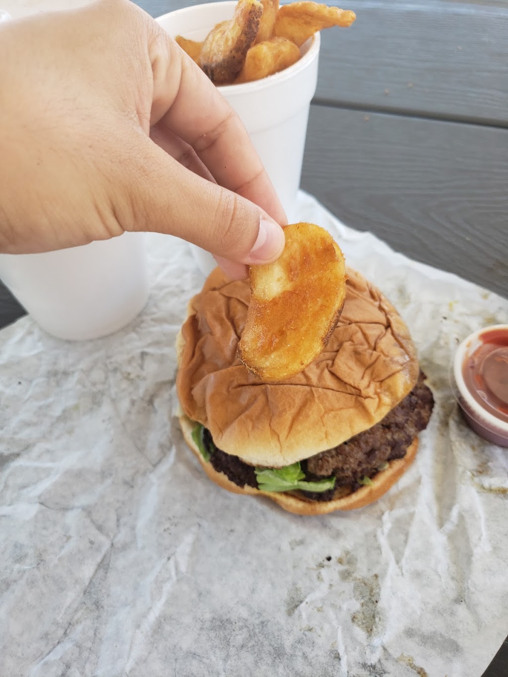 Park Street Burgers | restaurant | 1602 E Main St, Gatesville, TX 76528, USA | 2548656061 OR +1 254-865-6061