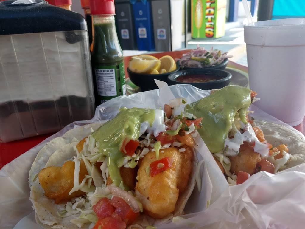 Titos Refugio | restaurant | Pso de Los Laureles 9166, El Refugio, García, Redondo, B.C., Mexico | 016643163791 OR +52 664 316 3791