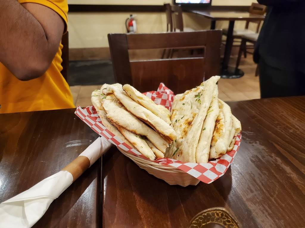 Hyderabad Biryani Hut | restaurant | 1587 Ellesmere Rd, Scarborough, ON M1P 2Y3, Canada | 4164300065 OR +1 416-430-0065