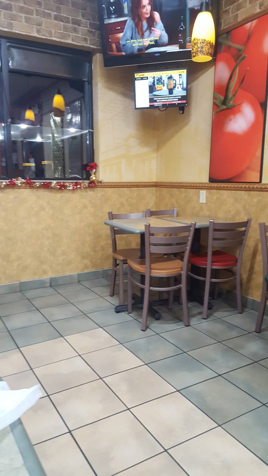 Subway | restaurant | 3020 E 8th Rd, North Utica, IL 61373, USA | 8156674572 OR +1 815-667-4572