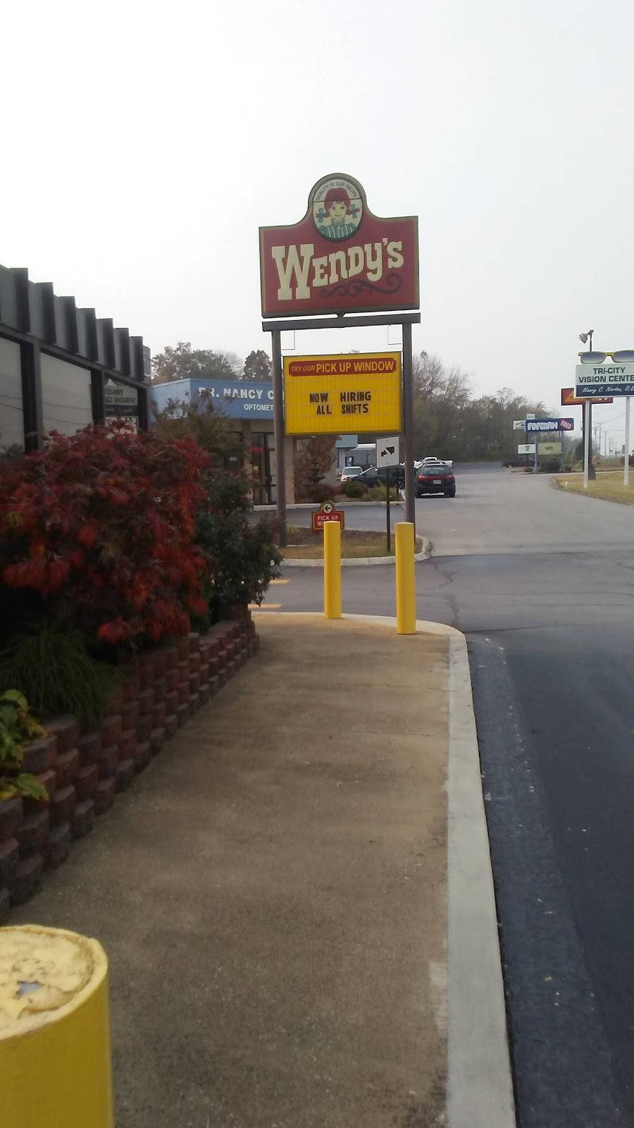 Wendys | restaurant | 1330 E Andrew Johnson Hwy, Greeneville, TN 37745, USA | 4236383531 OR +1 423-638-3531