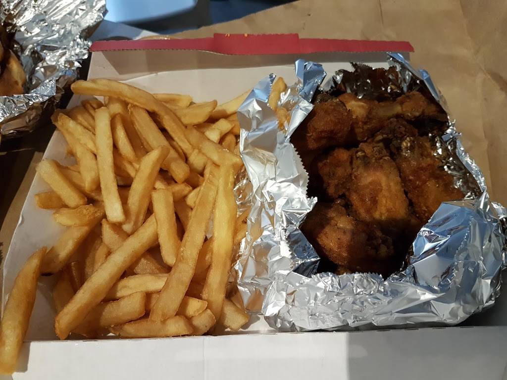 Double Double Pizza & Chicken 95 saginaw pkwy cambridge | restaurant | 95 Saginaw Pkwy, Cambridge, ON N1T 1W2, Canada | 5192676622 OR +1 519-267-6622