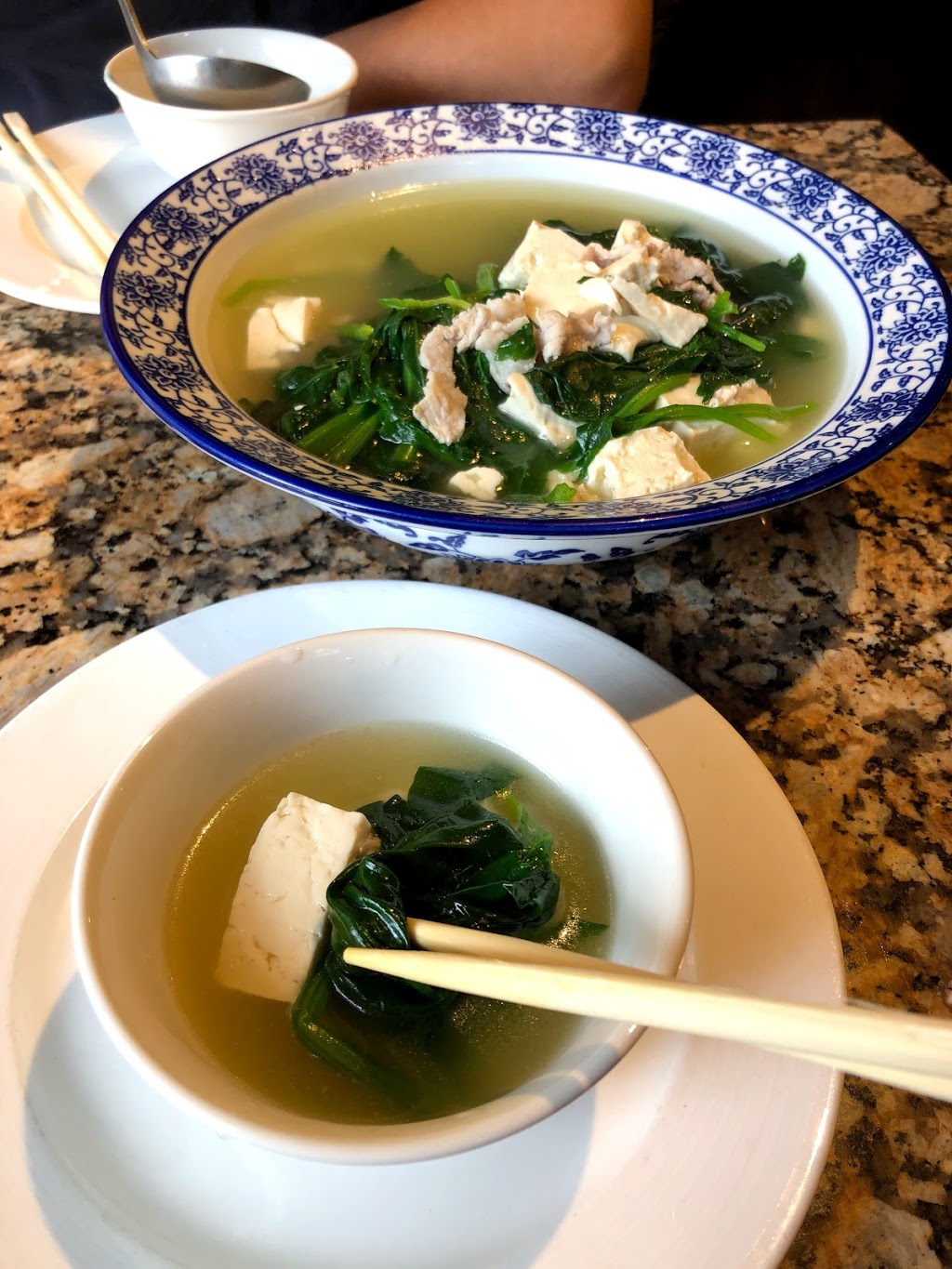 Shuns Kitchen | restaurant | 520 Columbus Ave, Boston, MA 02118, USA | 6174219588 OR +1 617-421-9588