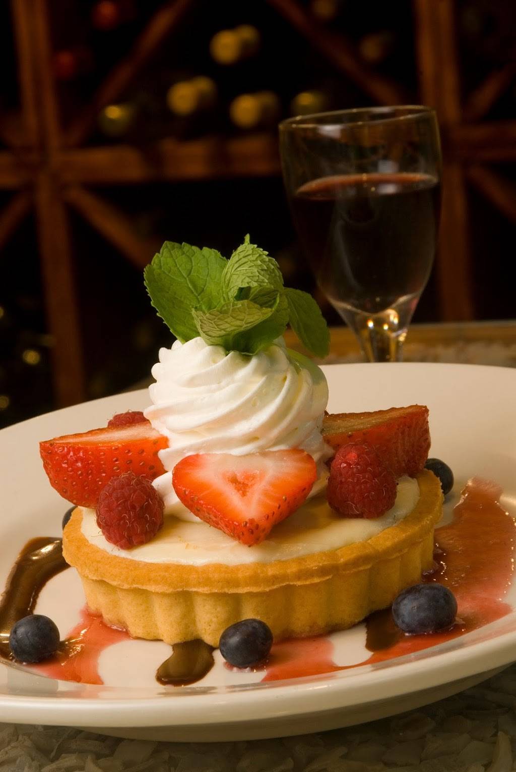 Catch 22 | restaurant | 37 New Orleans Rd K, Hilton Head Island, SC 29928, USA | 8437856261 OR +1 843-785-6261