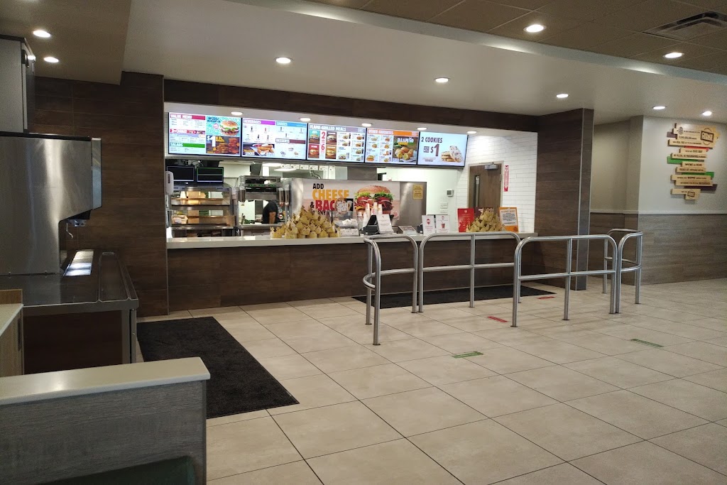 Burger King | restaurant | 581 E 16th St, Yuma, AZ 85365, USA | 9283665882 OR +1 928-366-5882