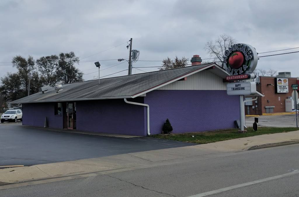Monicals Pizza | restaurant | 135 N 5th Ave, Canton, IL 61520, USA | 3096471127 OR +1 309-647-1127