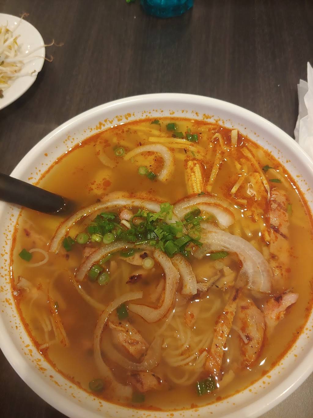 Pho 28 | restaurant | 1131 Boulevard Saint-Martin O, Laval, QC H7S 1M8, Canada | 4504907288 OR +1 450-490-7288