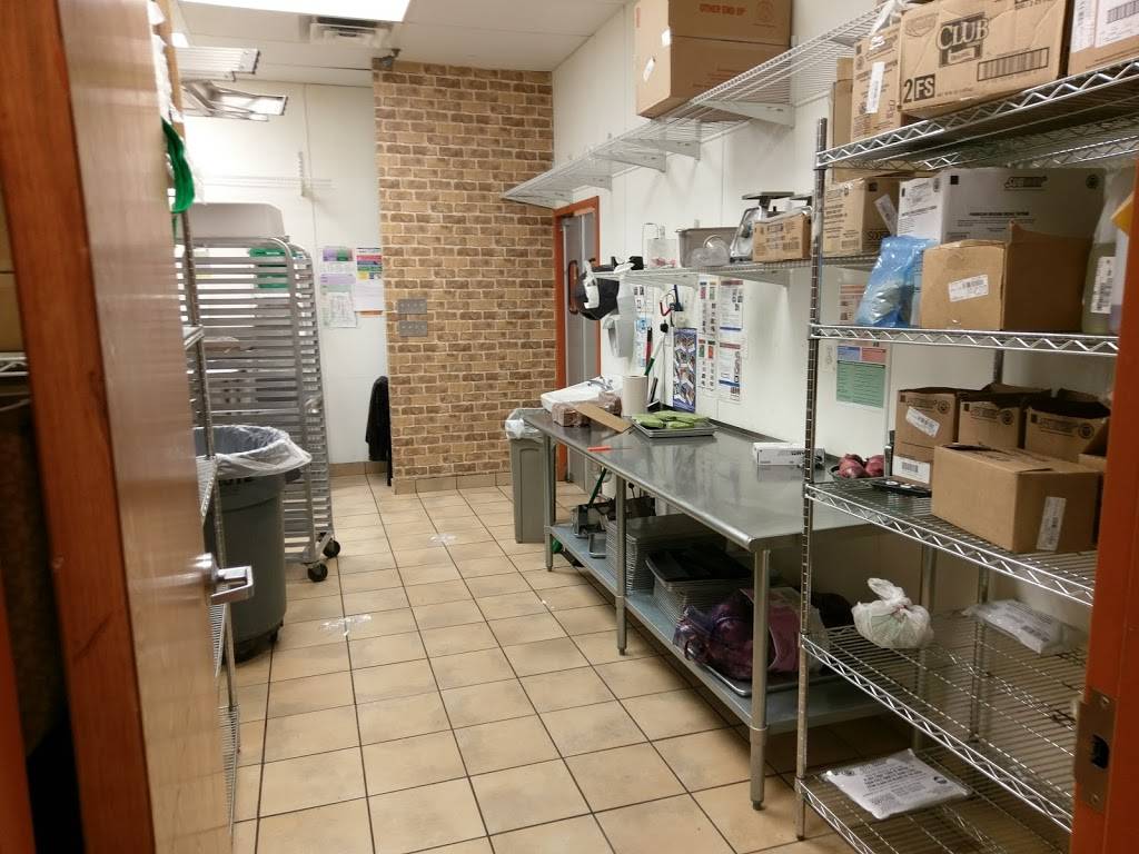 Subway | restaurant | 13053 Worldgate Dr #14, Herndon, VA 20170, USA | 7037960100 OR +1 703-796-0100