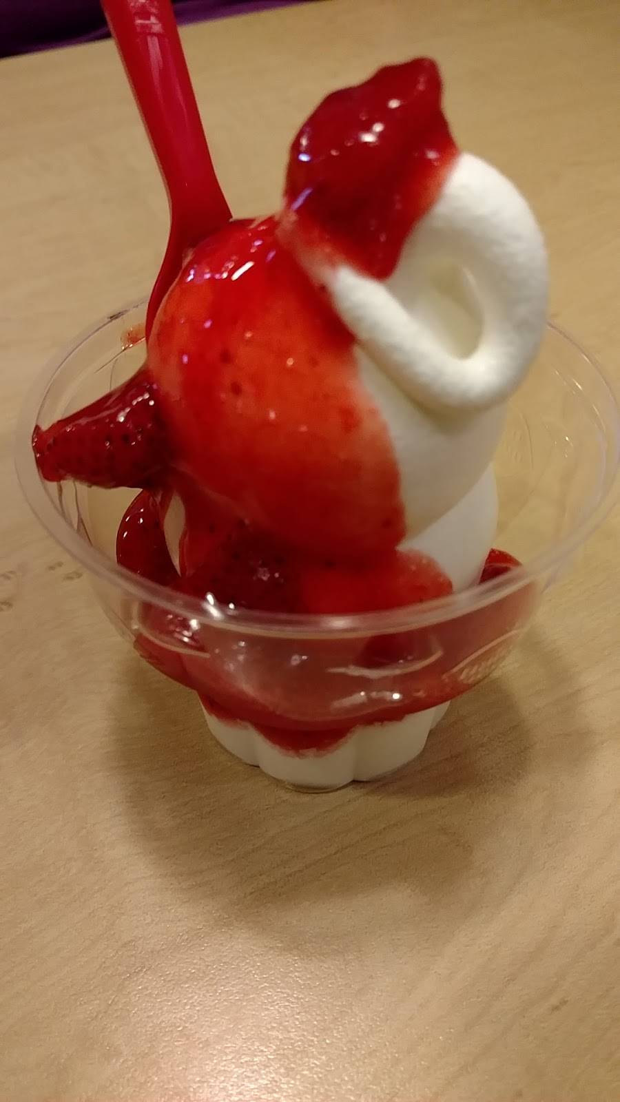 Dairy Queen Grill & Chill | restaurant | 20 State St, Charleston, IL 61920, USA | 2173456886 OR +1 217-345-6886