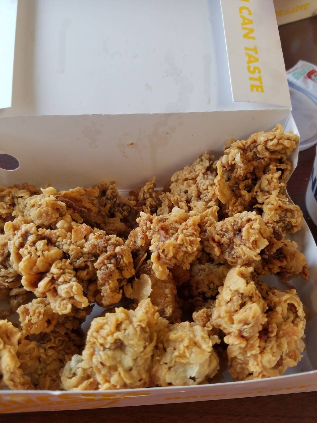 Churchs Chicken | restaurant | 701 N Noland Rd, Independence, MO 64050, USA | 8168363256 OR +1 816-836-3256