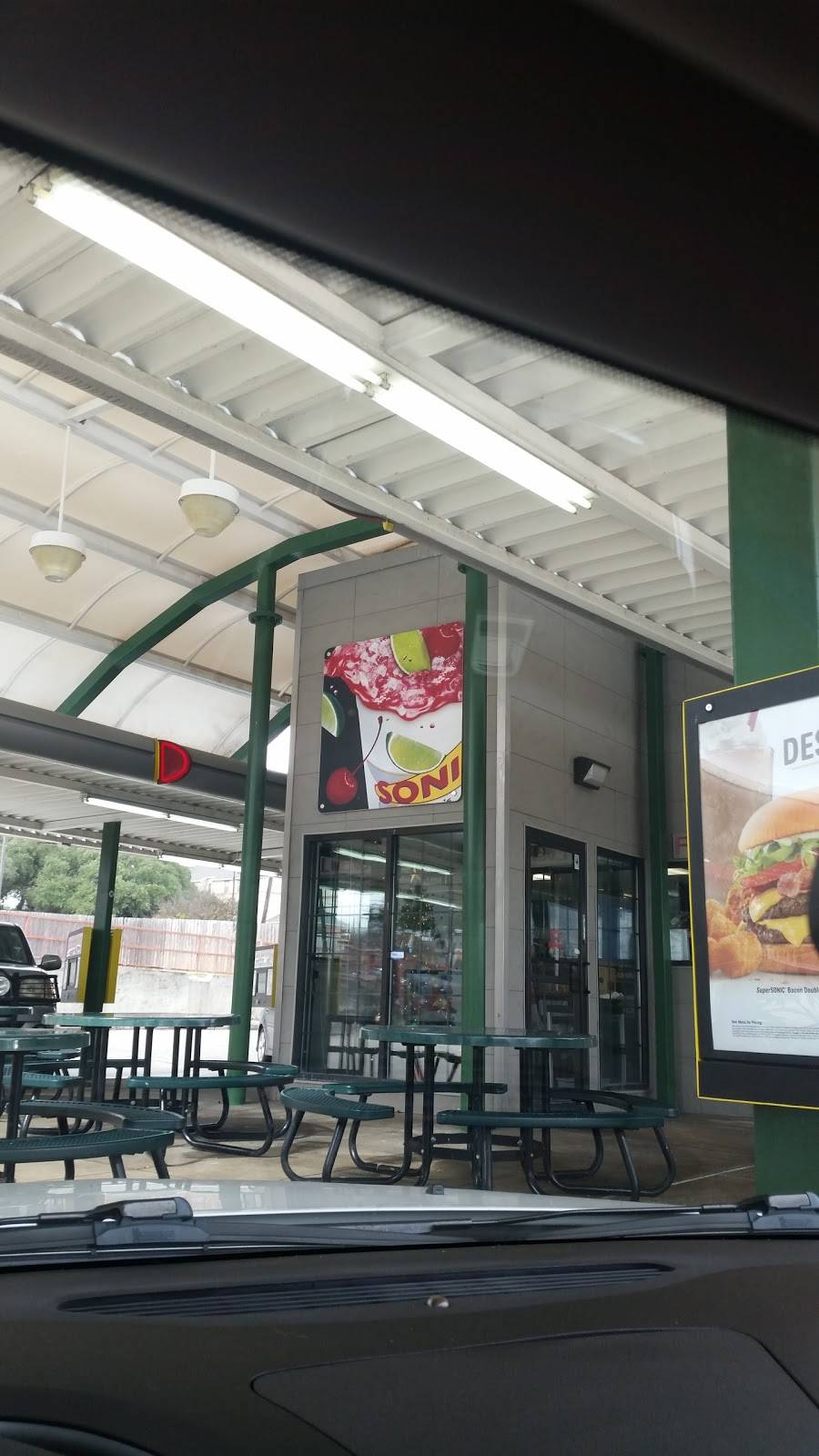 Sonic Drive-In | restaurant | 6111 Ingram Rd, San Antonio, TX 78238, USA | 2106812777 OR +1 210-681-2777