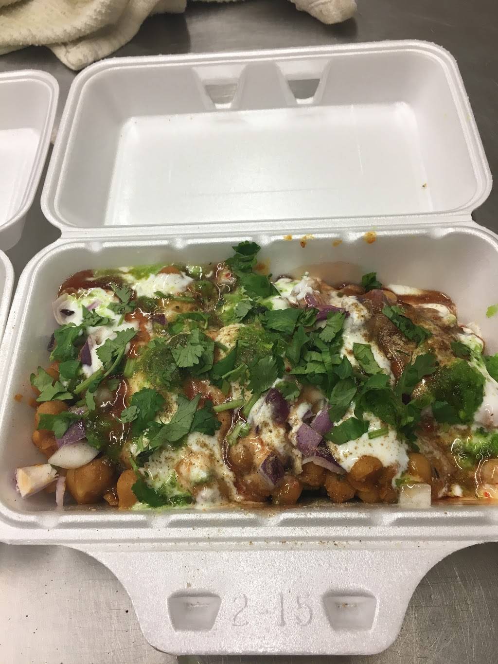 Malton Sweets & Samosa Factory | restaurant | 7052 Airport Rd, Mississauga, ON L4T 2G8, Canada | 9056732136 OR +1 905-673-2136