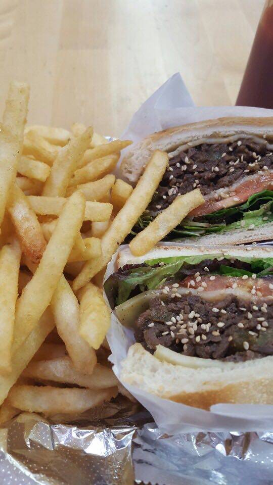 Friends Cafe | restaurant | 1620, 319 Friends St, Camden, NJ 08102, USA | 8562037380 OR +1 856-203-7380