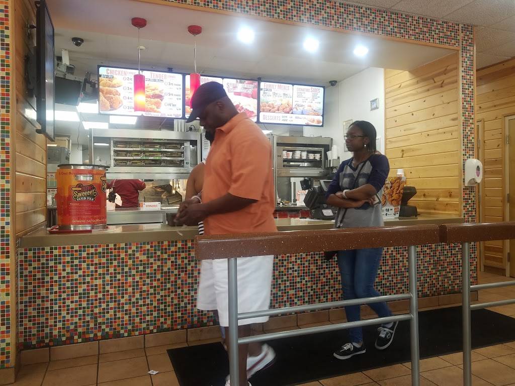 Popeyes Louisiana Kitchen | restaurant | 10777 Alpharetta Hwy, Roswell, GA 30076, USA | 4707095028 OR +1 470-709-5028