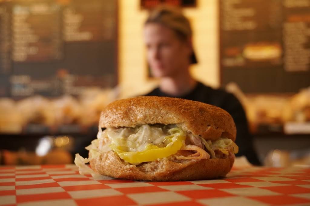 Sullys Steamers | bakery | 6 E Washington St, Greenville, SC 29601, USA | 8645096061 OR +1 864-509-6061