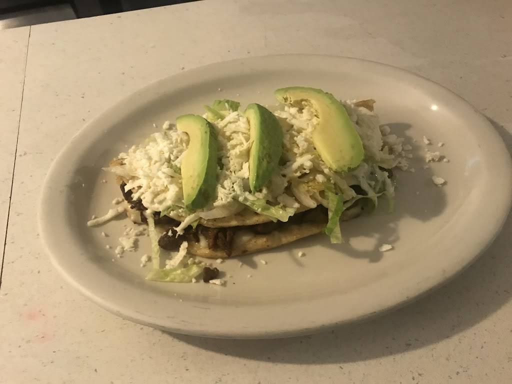 El Puerto Jarocho Mexican & Seafood Restaurant | restaurant | 3713 Eastern Ave, Baltimore, MD 21224, USA | 4102762205 OR +1 410-276-2205