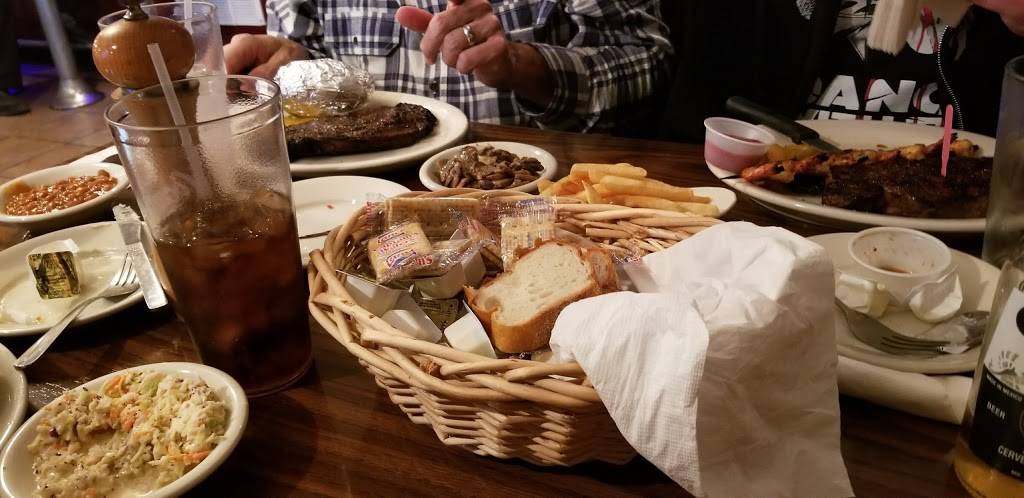 Perkys Restaurant | restaurant | 802 Wards Rd, Altavista, VA 24517, USA | 4343699908 OR +1 434-369-9908